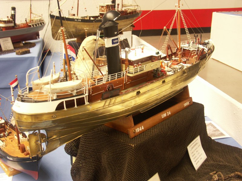 Halle1_03
