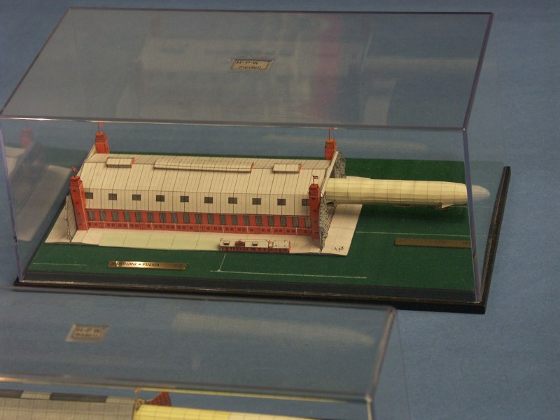 Halle1_12