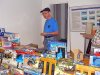 Die Tombola war am ersten Tag nicht soo g&uuml;nstig platziert (Rainer passt hier auf)...