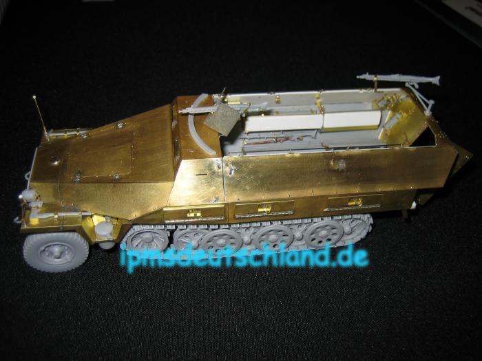 ABER_SdKfz251_mit_allen_Aber_Aetzteilsaetzen_1
