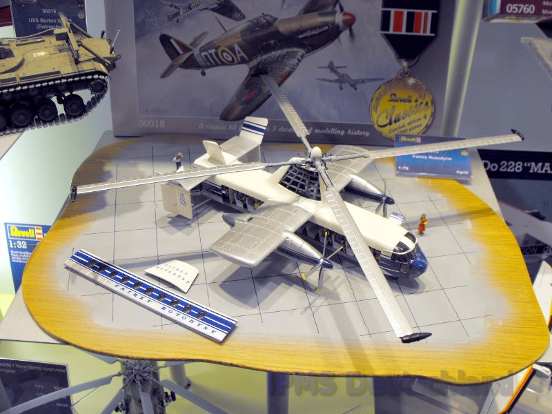 Revell_VH_02