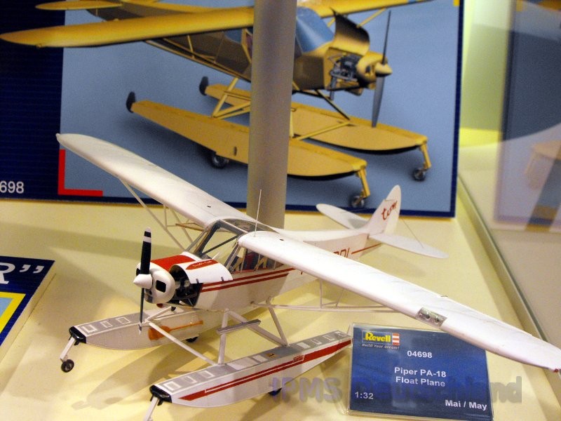 Revell_VH_03