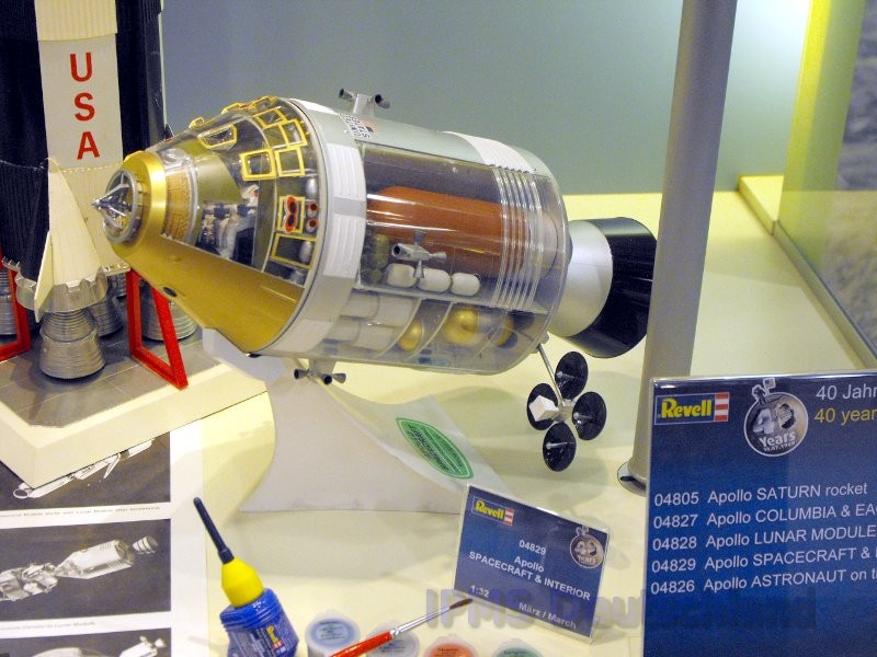 Revell_VH_10