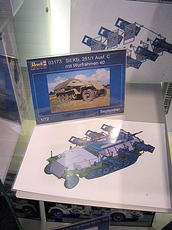 Revell_24