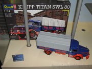 Revell_16