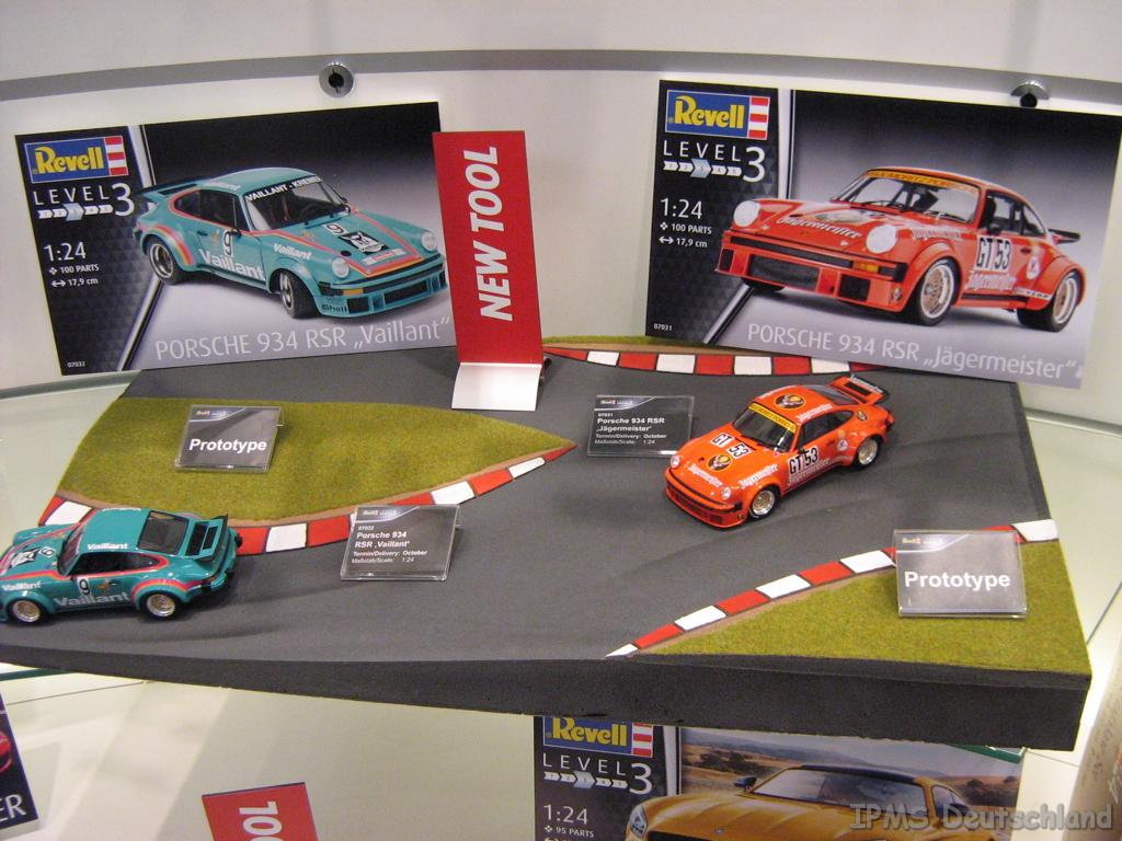 Revell_20.jpg