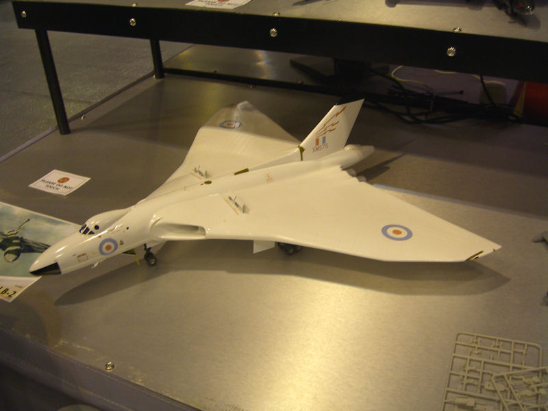 Airfix_48_Vulcan