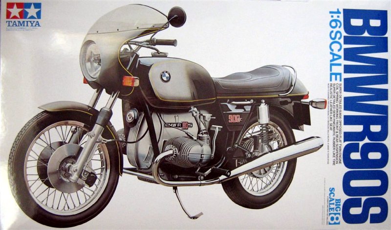 TAMIYA_1-6_BMW_R90S_Kartonbild.jpg