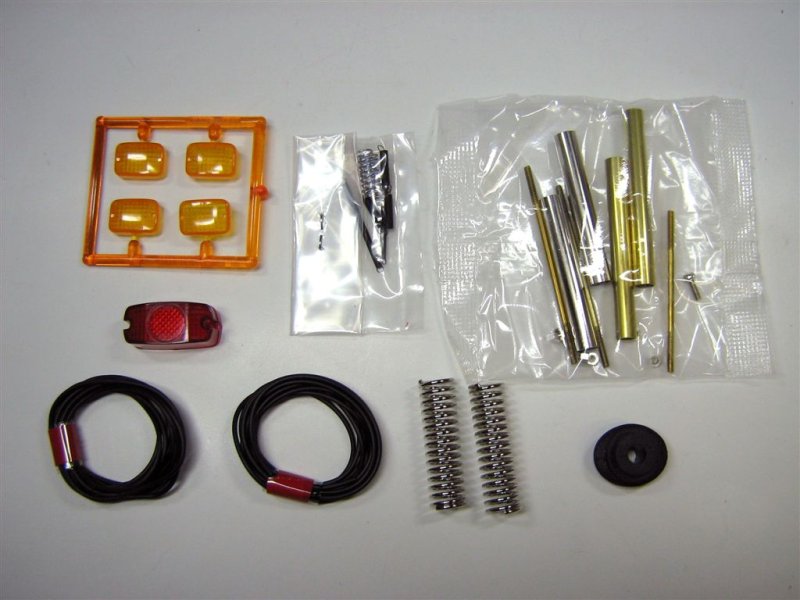 TAMIYA_1-6_BMW_R90S_M-Parts_Lens.jpg