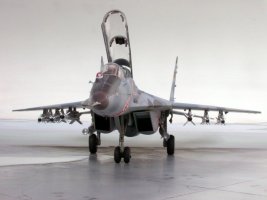 Revell_MiG-29UB_05